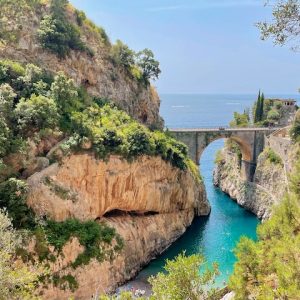 Brug in Furore